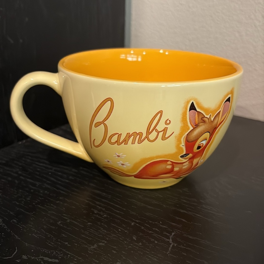 Vintage set of 2 Disney large mugs.  Bambi and Minnie. - Picture 3 of 6